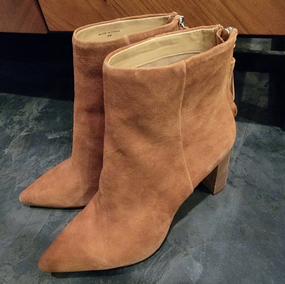 Banana republic suede cognac western tassel ankle boots sz 6- cowboy